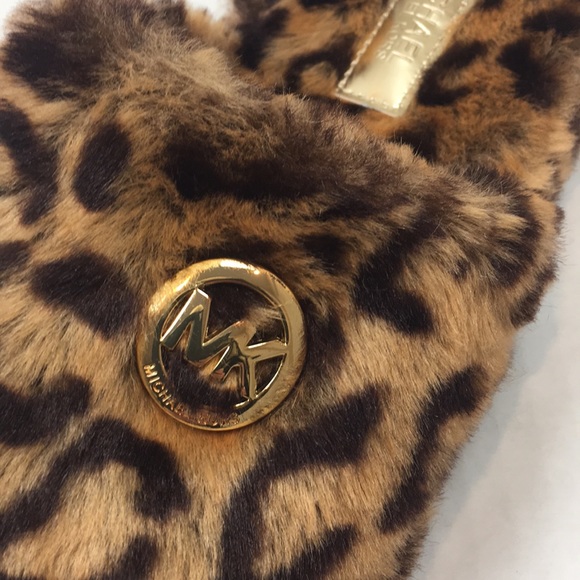 Michael Kors Jet Set Leopard Faux Fur Slippers - Picture 7 of 7